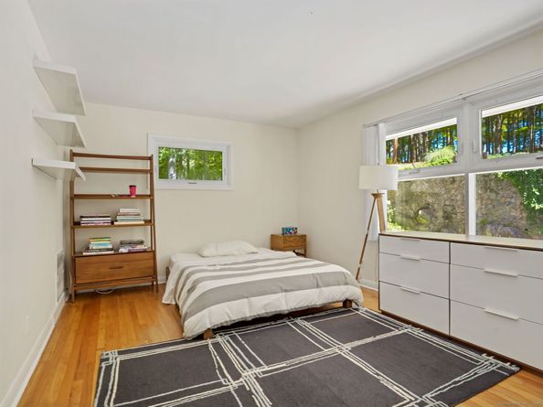 27 Wellington Drive, Stamford CT 06903
