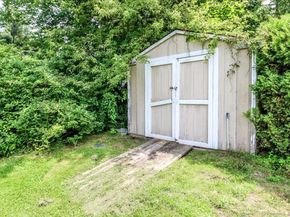 22 Woodview Drive, Brookfield CT 06804