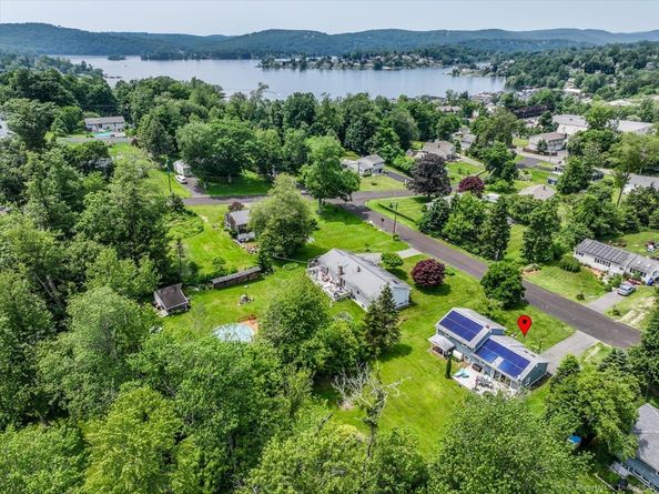 22 Woodview Drive, Brookfield CT 06804