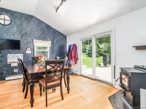 22 Woodview Drive, Brookfield CT 06804