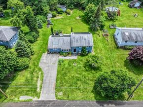22 Woodview Drive, Brookfield CT 06804