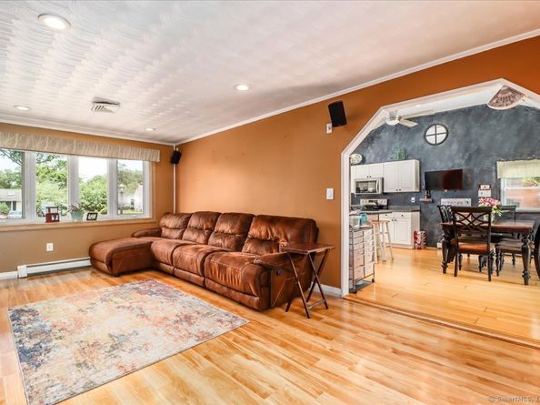 22 Woodview Drive, Brookfield CT 06804