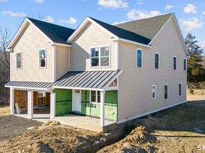 154A Long Meadow Hill Road, Brookfield CT 06804