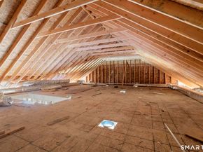 154A Long Meadow Hill Road, Brookfield CT 06804