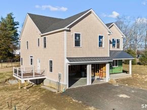 154A Long Meadow Hill Road, Brookfield CT 06804