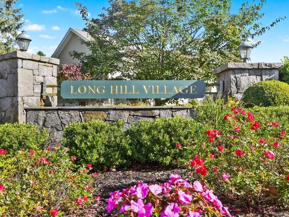 17 Rainbow Drive, Trumbull CT 06611