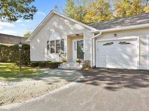17 Rainbow Drive, Trumbull CT 06611