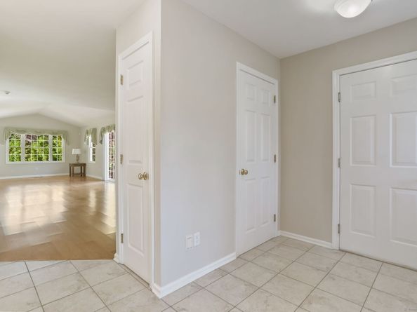17 Rainbow Drive, Trumbull CT 06611