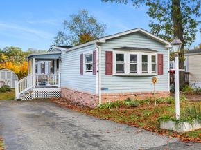 93 Woodland Park, Shelton CT 06484