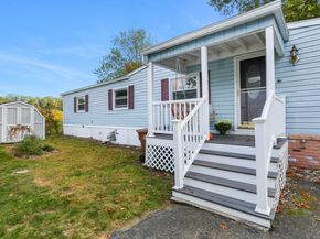93 Woodland Park, Shelton CT 06484
