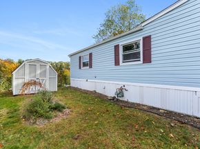 93 Woodland Park, Shelton CT 06484