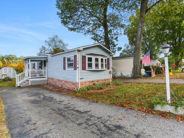 93 Woodland Park, Shelton CT 06484