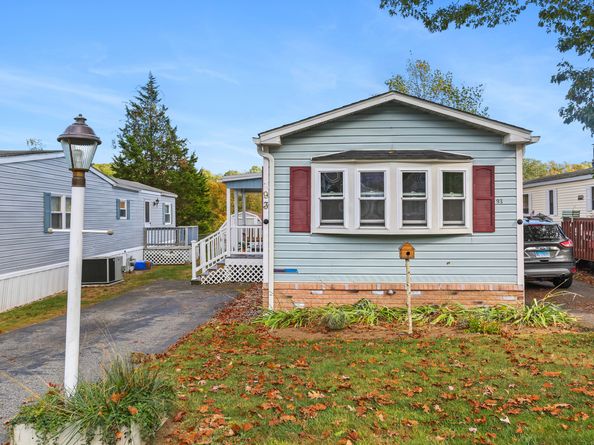 93 Woodland Park, Shelton CT 06484