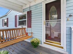93 Woodland Park, Shelton CT 06484