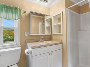 93 Woodland Park, Shelton CT 06484