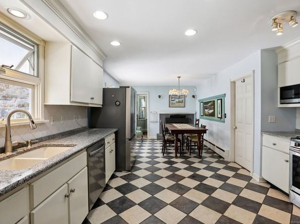 62 Walnut Hill Road, Bethel CT 06801