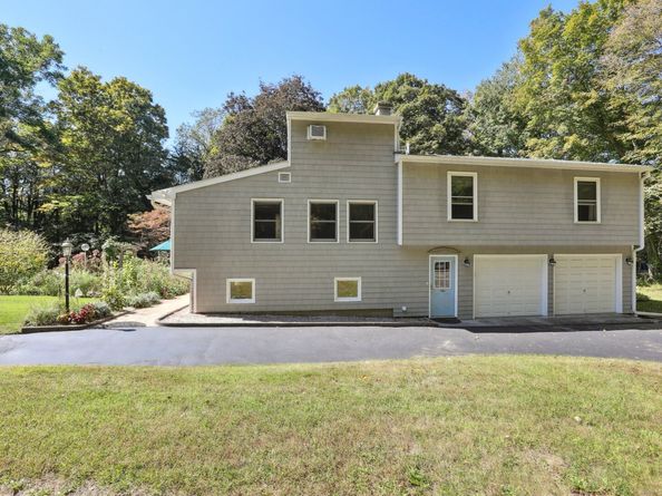 62 Walnut Hill Road, Bethel CT 06801
