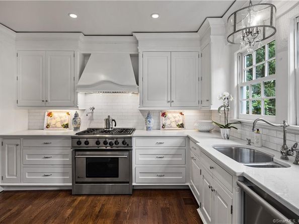 339 Old Norwalk Road, New Canaan CT 06840