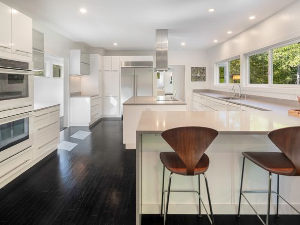 17 Brushy Hill Road, Darien CT 06820