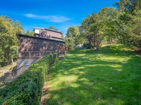 17 Brushy Hill Road, Darien CT 06820