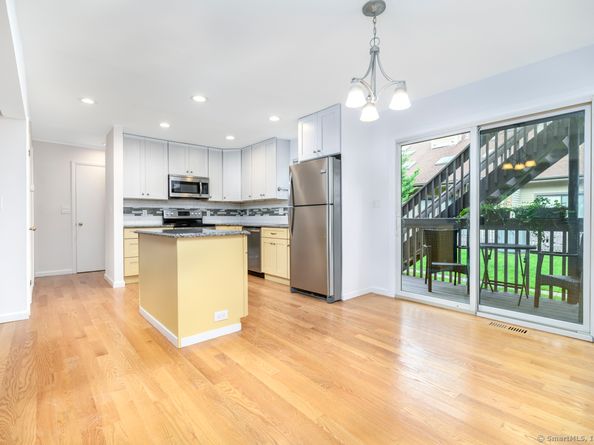 2289 Bedford Street G11, Stamford CT 06905