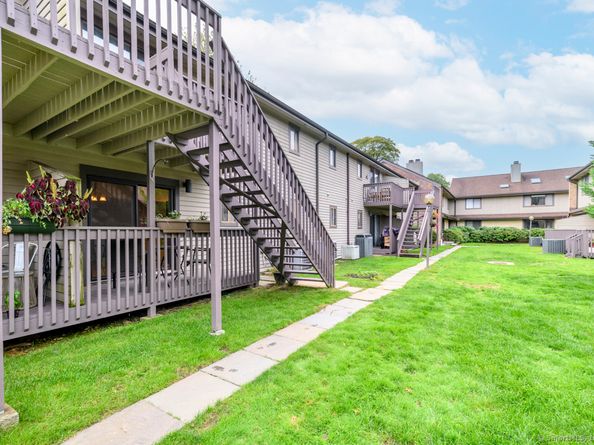 2289 Bedford Street G11, Stamford CT 06905