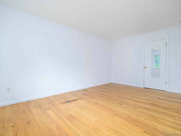 2289 Bedford Street G11, Stamford CT 06905