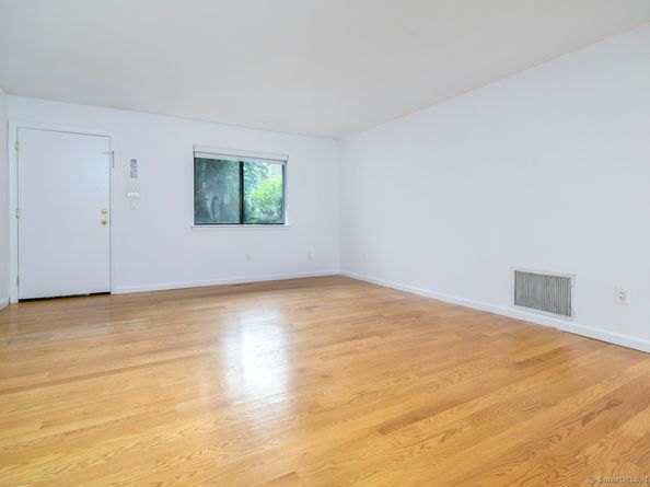 2289 Bedford Street G11, Stamford CT 06905