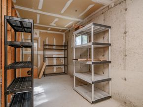6 Essex Court 6, Brookfield CT 06804
