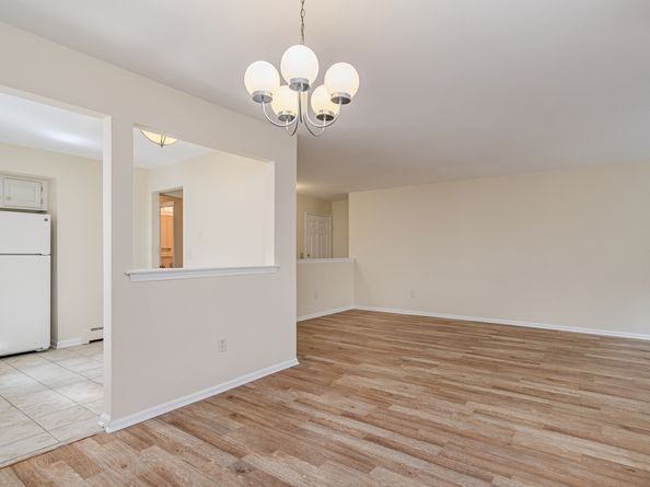 6 Essex Court 6, Brookfield CT 06804