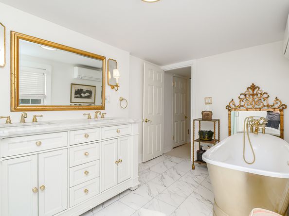 12 Gerdes Road, New Canaan CT 06840