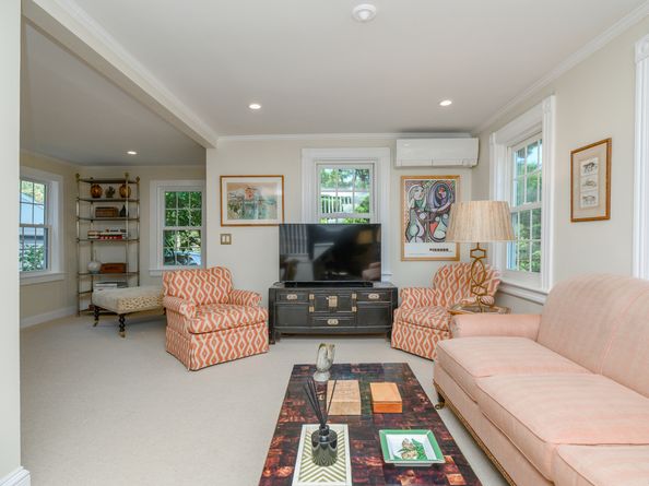 12 Gerdes Road, New Canaan CT 06840