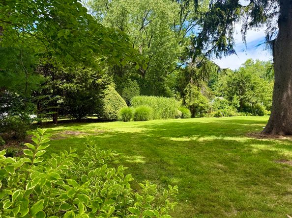 12 Gerdes Road, New Canaan CT 06840