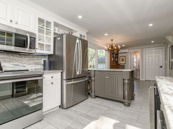 12 Gerdes Road, New Canaan CT 06840