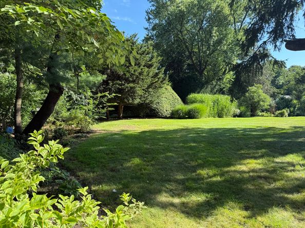 12 Gerdes Road, New Canaan CT 06840