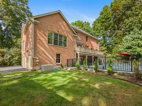 254 Sherwood Farm Road, Fairfield CT 06824