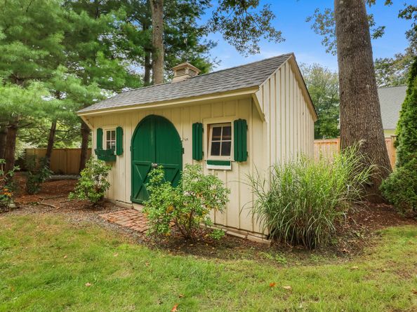 254 Sherwood Farm Road, Fairfield CT 06824