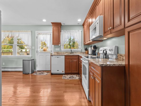 16 Katy Lane, Norwalk CT 06851