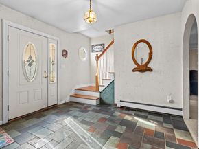 16 Katy Lane, Norwalk CT 06851