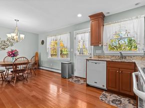 16 Katy Lane, Norwalk CT 06851