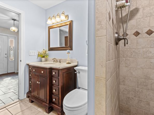 16 Katy Lane, Norwalk CT 06851