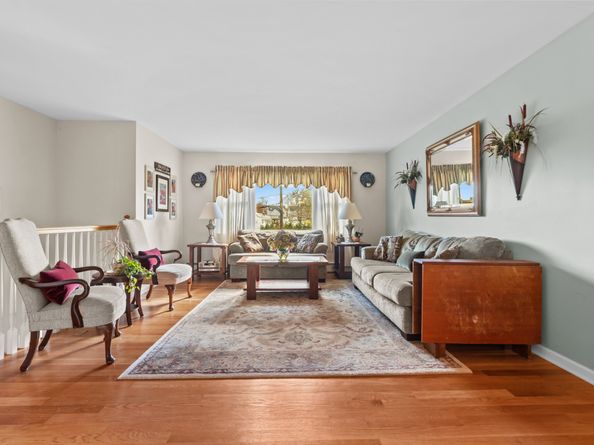 16 Katy Lane, Norwalk CT 06851