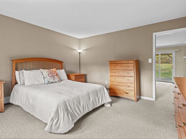 16 Katy Lane, Norwalk CT 06851