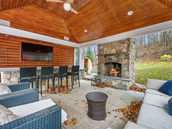 3 Alexandra Drive, New Fairfield CT 06812