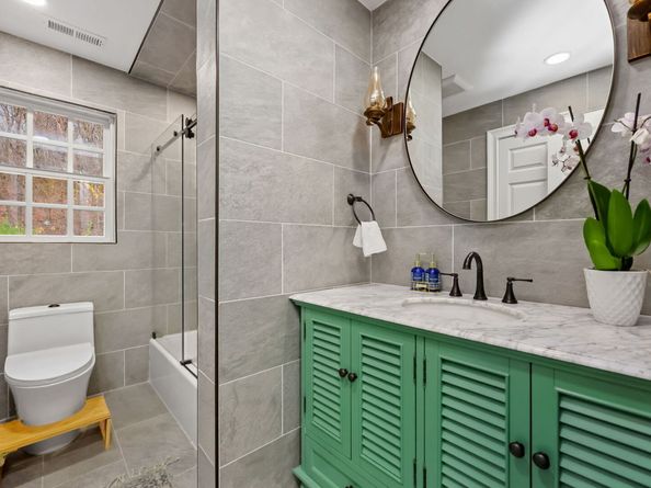 3 Alexandra Drive, New Fairfield CT 06812