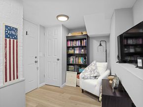 5 Hundley Court 1E, Stamford CT 06902