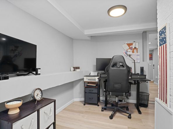 5 Hundley Court 1E, Stamford CT 06902