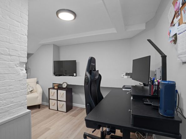 5 Hundley Court 1E, Stamford CT 06902