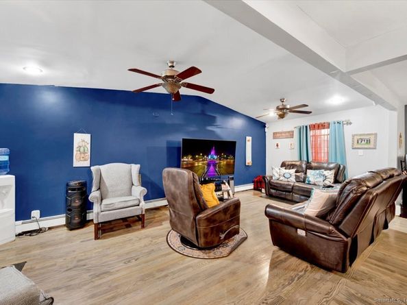 65 Clearview Drive, Bridgeport CT 06606