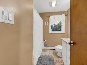 65 Clearview Drive, Bridgeport CT 06606